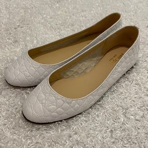 Kate Spade. Ladies Size 6 White Leather Flats